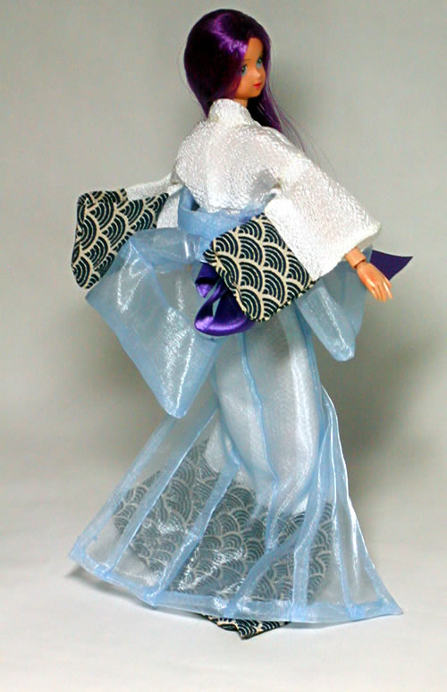 水の羽衣和風 「乱調」 後ろ姿