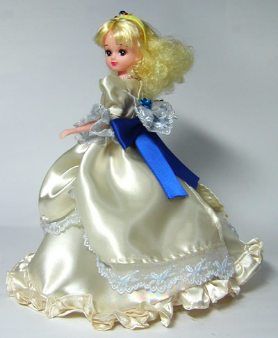 豪華版ローラ後ろ姿