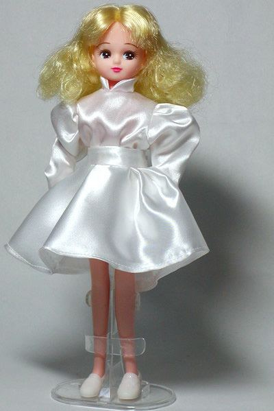 リカ おまけ 白上下