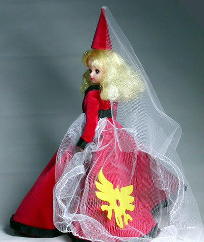 ムーン姫　舞踏会　後ろ姿