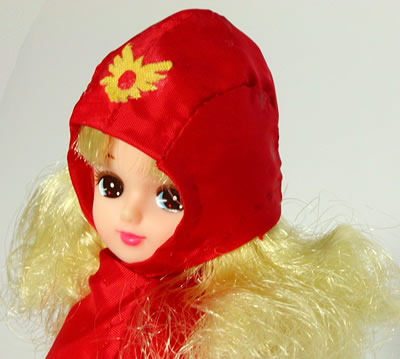 ムーン姫　金髪　表情