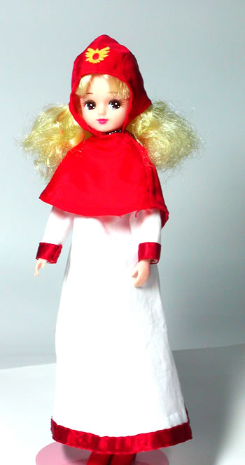 ムーン姫　金髪　立ち姿