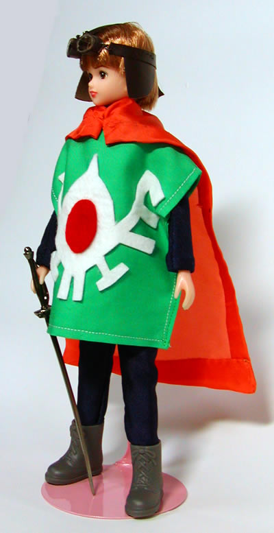 サマ王子　新コス横から