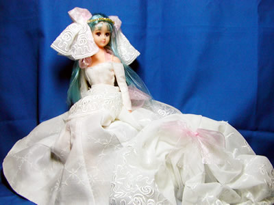 フローラ　花嫁　すわって