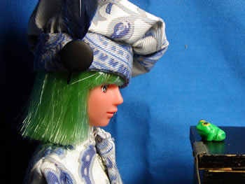 ヘンリーとラインハットクロツメアマガエル