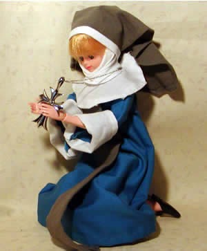 マリア　修道女　すわって