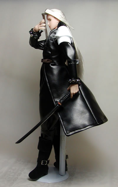 セフィロス　コート　横向き