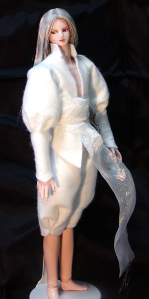 ピサロ　フェルト１　立ち姿